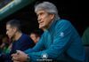 Manuel Pellegrini alcanza los 300 partidos con el Betis Manuel Pellegrini sentado en el banquillo en el partido ante el Celta de Vigo