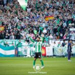 Isco Alarcón entrando al terreno de juego